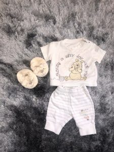 Disney Winnie The Pooh baby set /outfit Newborn Tiny Baby