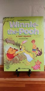 Disney's Winnie The Pooh - A Tight Squeeze Child Book