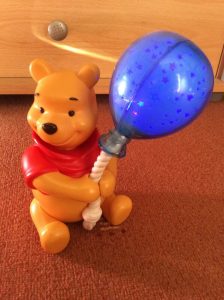 Tomy Winnie The Pooh Balloon Lightshow Musical Night Light