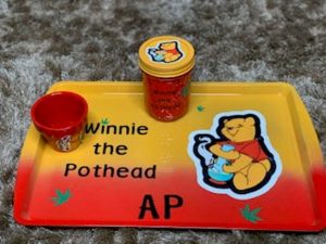 Winne the Pothead Rolling Tray